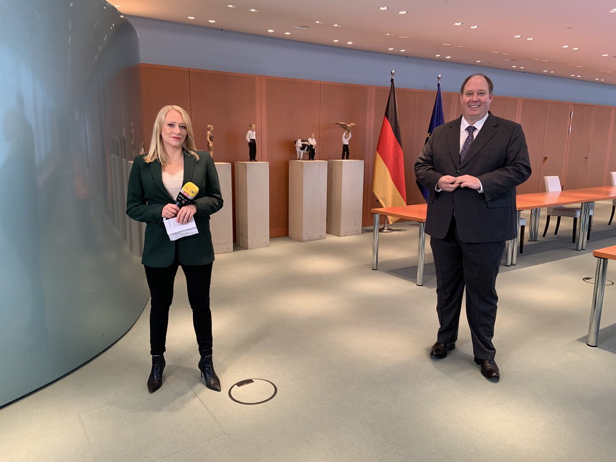 nadine to roxel herkunft
